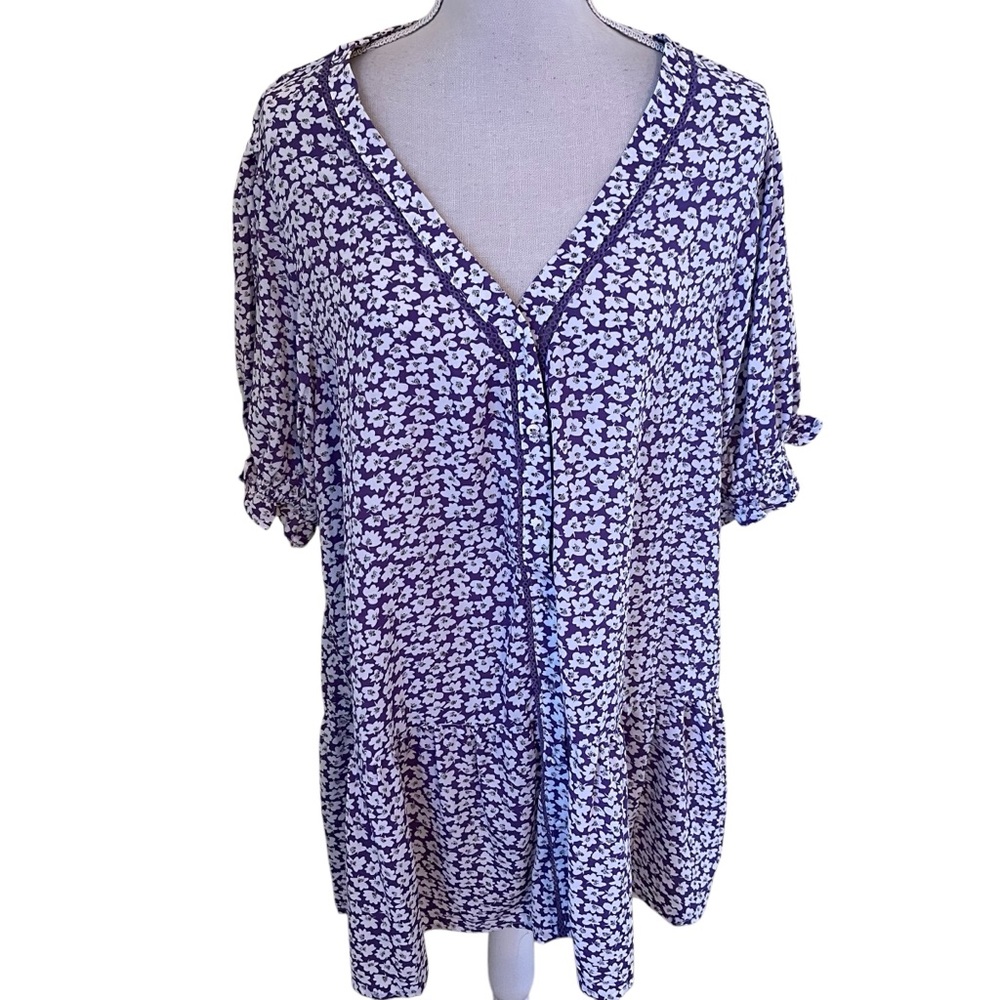 Suzanne Betro Violet with White Ditsy Floral Babydoll Tunic 1X